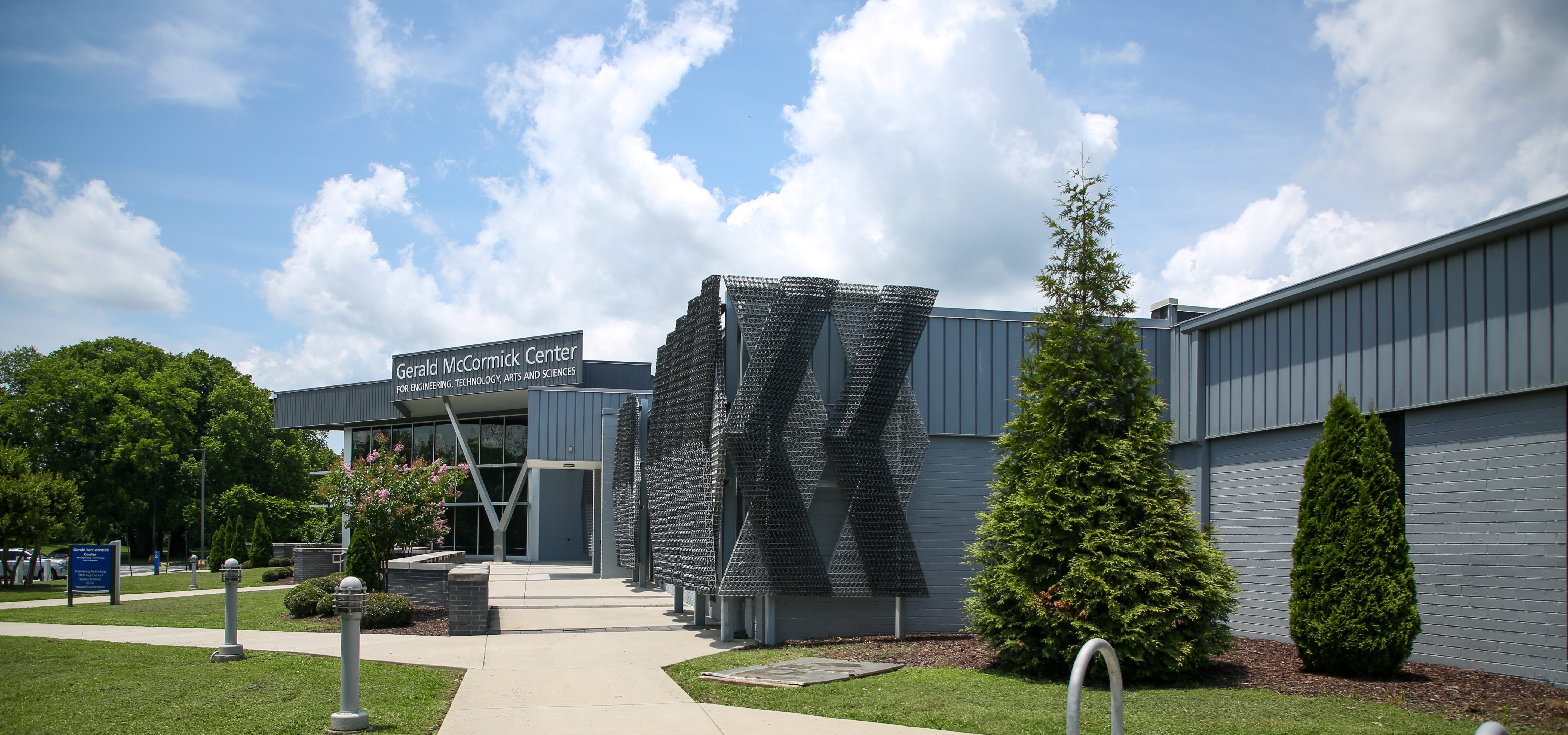 Picture of the Gerald McCormick Building on the Chattanooga State Community College campus, where the Polytech Academy is housed